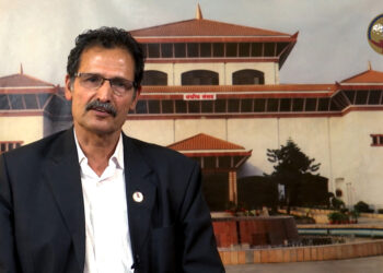 १४ सांसदलाई पदमुक्त गर्न सभामुखलाई एमालेको दबाब