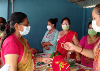 दमकका महिलाले बनाएका सामानको प्रदर्शनी