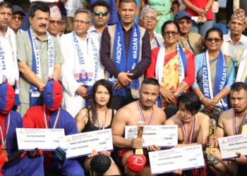 रिङ रेस्लिङ प्रतियोगिता : नुवाकोटे टाइगर च्याम्पियन