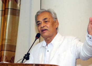 रहेनन् कांग्रेसका नेता गिरी