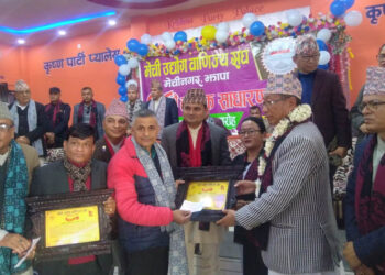 काफ्ले र पौडेललाई ‘आर्थिक पत्रकारिता पुरस्कार’