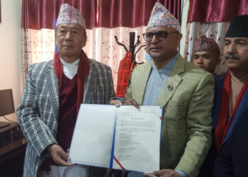 मुख्यमन्त्रीमा एमालेका हिक्मत कार्कीद्वारा दावी पेश