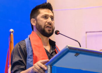 रविले अमेरिकी राहदानी त्यागेको प्रमाण माग