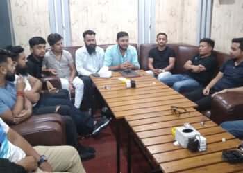 विद्यार्थी भर्ना गर्दा चर्को मुल्य नलिन नेविसंघको आग्रह
