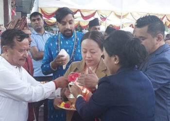गुरुङले गरे भाट भटेनी बिर्तामोडको उद्घाटन