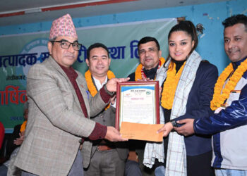 मेची मासु सहकारीद्वारा क्रिकेट खेलाडी सम्मानित
