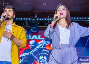 झापा गोल्डकप : उद्घाटनमा गायक महेश र अस्मिताको प्रस्तुति