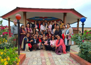 बाणिज्य संघको टोलीले गर्यो नमूना सहकारी खेतीको अवलोकन