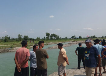 खोलामा डुवेको छोरालाई बचाए, तर आफु बाच्न सकेनन्