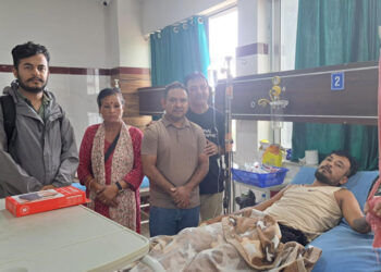 सर्प उद्वारकर्मी कार्की अस्पतालबाट डिस्चार्ज