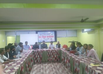 पसल-पसलमा आएर करका विषयमा बुझाउन व्यापारीकाे माग