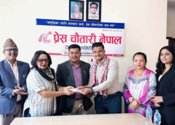 जन्मोत्सवमा चौधरीद्वारा चौतारीको उपचार कोषमा सहयोग