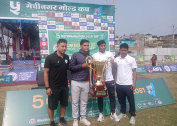 शनिबार उपाधिका लागि आयोजक र चर्च ब्वाइज भिड्दै