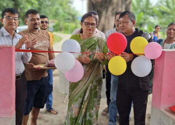 नगरपालिकाको पहलमा मैनालीबाडीमा स्थानीयले बनाए चौतारो