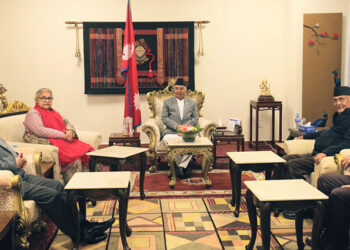 प्रधानमन्त्री कार्कीले पहिलो पटक भेटिन् देउवा, ओली र प्रचण्डलाई