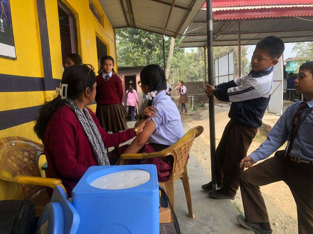 मेचीनगरमा ‘एचपीभी’ खोप अभियान सुरु