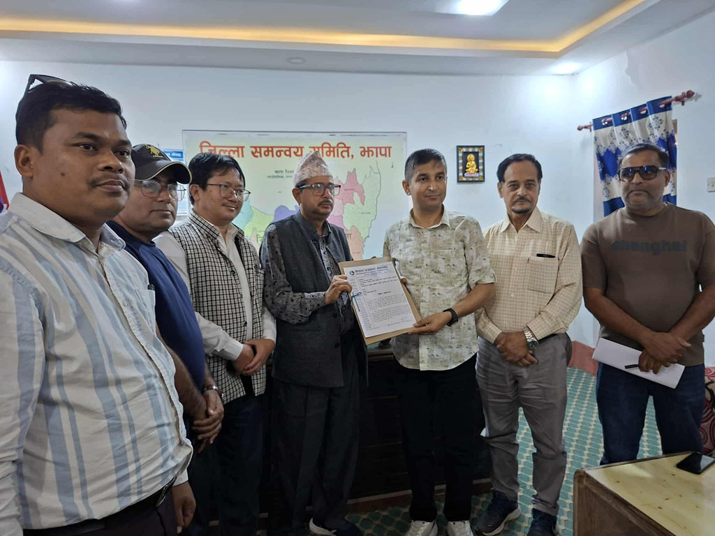 झापाका पालिकाहरुलाई पत्रकार महासंघको ज्ञापनपत्र