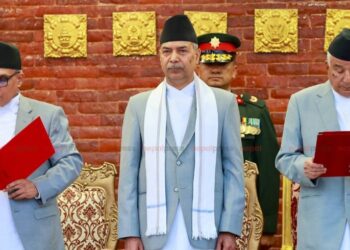 प्रधानन्यायाधीश शर्माले लिए शपथ
